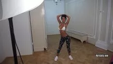 Abspielen Porno mit Stiefmutter, die ihre Finger in ihrer Muschi befriedigt