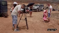 Abspielen Porno 2020 mit meiner Melone in der Wüste