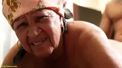Oynat 72 yaşında büyükanne aşırı kaba anal lanette yok edildi