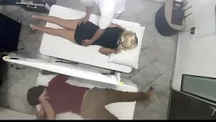 Reproducir El masaje de la pareja conduce al asunto humeante de la esposa: Latinas Big Ass & Perfect Booty