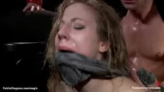 تشغيل آلهة كس مشعر تهيمن عليها علانية مجموعة Bigcock في الحانة